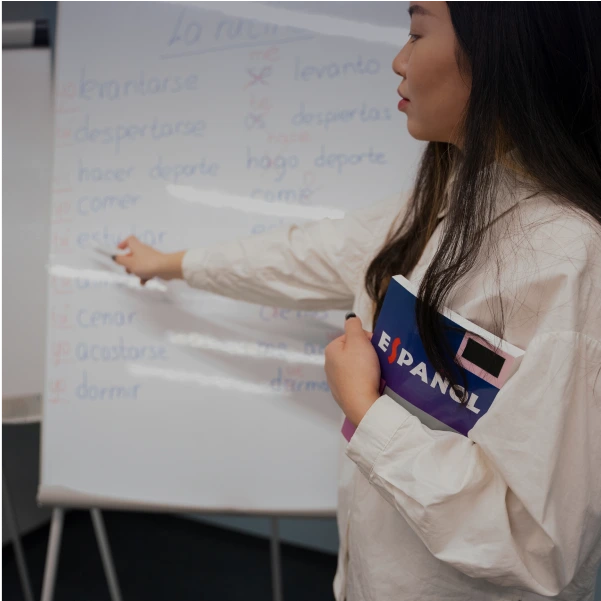 Espanhol Instrumental Aplicado ao Turismo e Hospitalidade